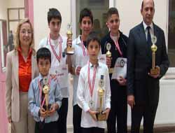 Sankolu Öğrenciler Satrançta Rakip Tanımıyor