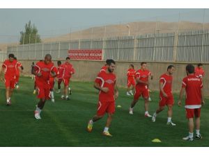 Sanica Boru Elazığspor Ligde İlk Yarının Son Çalışmasını Yaptı