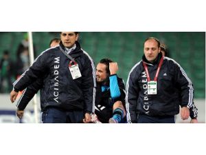 Tuncay Şanlı 3 Hafta Sahalardan Uzak