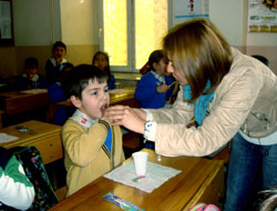 Fırçalar Sınıfta Dişler Yolunda 