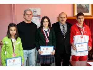 Judoda Dereceye Sporcular Yılmaz’ı Ziyaret Etti