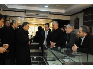 Ak Parti’li Pakdil, Kahramanmaraş’ta Esnafı Ziyaret Etti