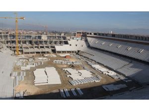 Timsah Arena’nın Timsah Figürlü Çatısını Dağcılar Takacak