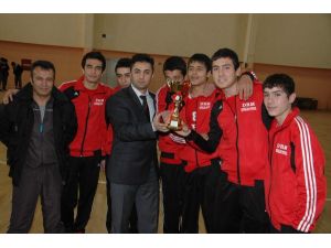 Genç Erkekler Futsal Turnuvası Sona Erdi