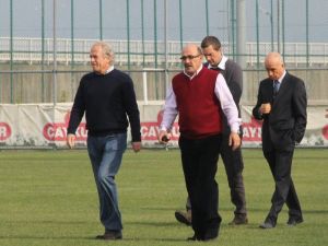 Mustafa Denizli Tesisleri Gezdi