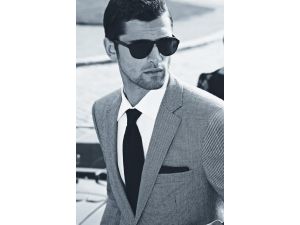 Moda Devi Sarar, Doğan Optik İşbirliği İle Gözlük Sektörüne Merhaba Diyor