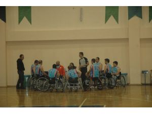 Tekerlekli Basketbolda Yüzler Gülüyor