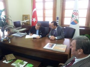 Bakan Bağış Şile Belediyesini Ziyaret Etti