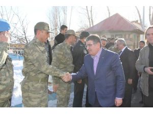 Bakan Şahin’den Başkale’ye Ziyaret