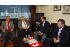 Dsp Lideri Türker, Eğitim-iş Genel Başkanı’nı Kabul Etti