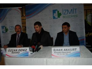 Özcan Deniz Son Filmini Daha Önce Sinemaya Gitmemiş Kadınlarla İzledi