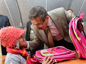 Çadırkentli Öğrencilere Kırtasiye Yardımı