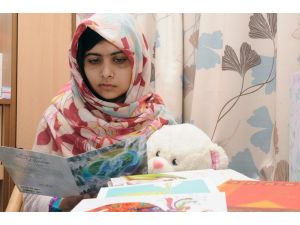 Talibanın Başından Vurduğu Malala Taburcu Oldu
