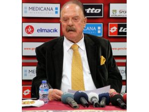 Gençlerbirliğinden Dört Dörtlük İmza Töreni