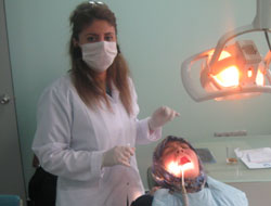 Sigara ve Ot Ağız Sağlığını Bozuyor 