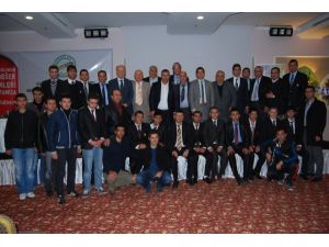 Eski Fıfa Hakemleri Çiğ Köfte Yoğurdu
