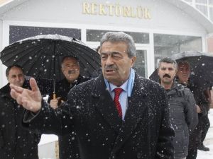 Tunceli Üniversitesi’ndeki Afiş Gerginliği