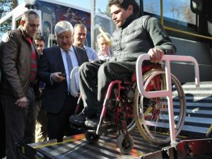 Toplu Taşıma Araçlarına Engelli Asansörü Yapılıyor