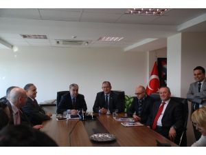 Türkiye Gazeteciler Federasyonu Başkanı Atilla Sertel, Ak Partiyi Ziyaret Etti