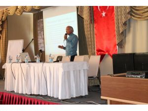 Cimnastik Antrenörleri Selçuk’ta Buluştu