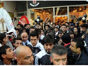 Kartal Yuvası Açılışında İzdiham