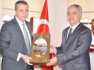 Fikret Orman, Kuşadası Kaymakamı’nı Ziyaret Etti