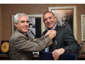 Gürsel Tekin’den Nilüfer Çıkarması