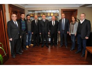 Okul Kıyafeti Üreticileri Zor Durumda