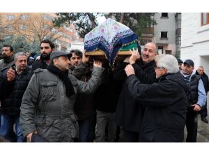 Gazeteci Ali Bakırın Anne Acısı