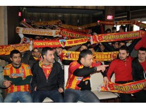 Kayserispor Taraftarından Fenerbahçe Maçında Çıkan Olaylara İlişkin Açıklama