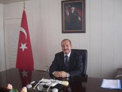 Özdemirden Başarılı Öğrenciye Bilgisayar