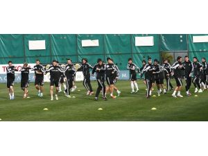 Beşiktaş, İstanbul Büyükşehir Belediyespor Maçı Hazırlıklarını Sürdürüyor
