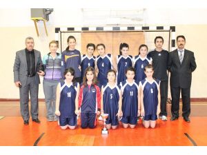 Hentbolda Heyecan Sona Erdi