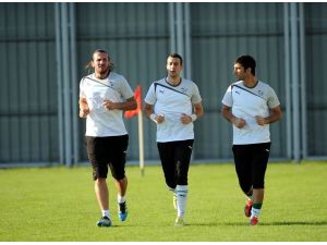 Yavuz Özkan’a Karşıyaka Kancası