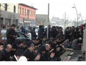 Bakan Akdağ, Erzurum’da Binbir Hatim Duasına Katıldı