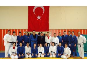 Judo Milli Takımı, Dünya Kupasına Hazırlanıyor