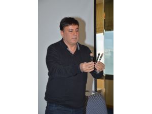 Ünlülerin Makyözü, İzmirli Kuaförlere Tasarım Dersi Veriyor