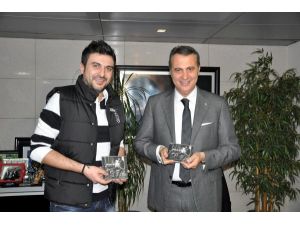 Sanatçı Gökhan Tepe, Fikret Orman’ı Ziyaret Etti