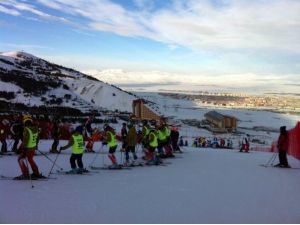 Bursalı Kayakçı Erzurum’dan Birincilikle Döndü