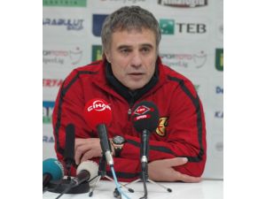 Akhisar Belediyespor Eskişehirspor İle Puanları Paylaştı