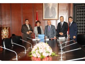 Chp, Meclis Tv Yayınları İçin Meclis Başkanı Çiçek’i Ziyaret Etti