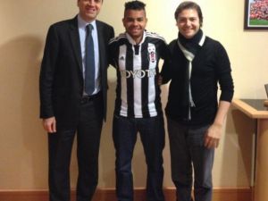 Dentınho, Beşiktaş Formasını Giydi