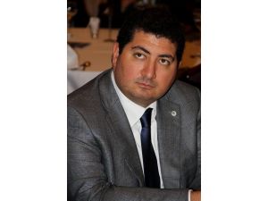 Adana’da Ömer Çelik Sevinci