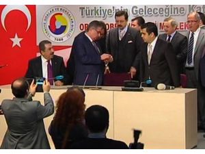 Görevden Alınan İçişleri Bakanı Şahin, Kabine Değişikliği Haberini, Tobbun İmza Töreninde Öğrendi