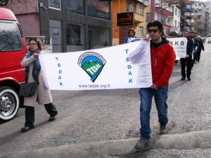 Hayatını Kaybeden Dağcılar İçin Anma Yürüyüşü
