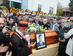 Pazarcık Eski Belediye Başkanı Memiş Özdal Toprağa Verildi  