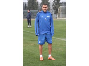 Akhisar Belediyespor’da Özgürcan Özcan İlk Antrenmanına Çıktı