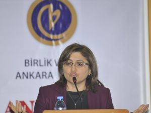 Bakan Şahinden, Tv Dizilerine Mutlu Aile Ayarı