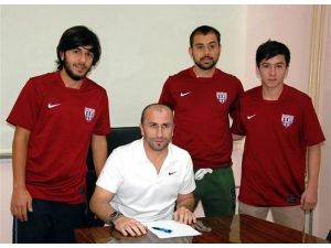 Bandırmaspor Kadrosuna 3 Futbolcu Daha Kattı
