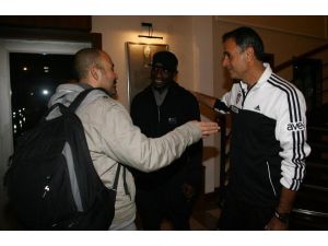 Niang, Takım Arkadaşlarıyla Tanıştı